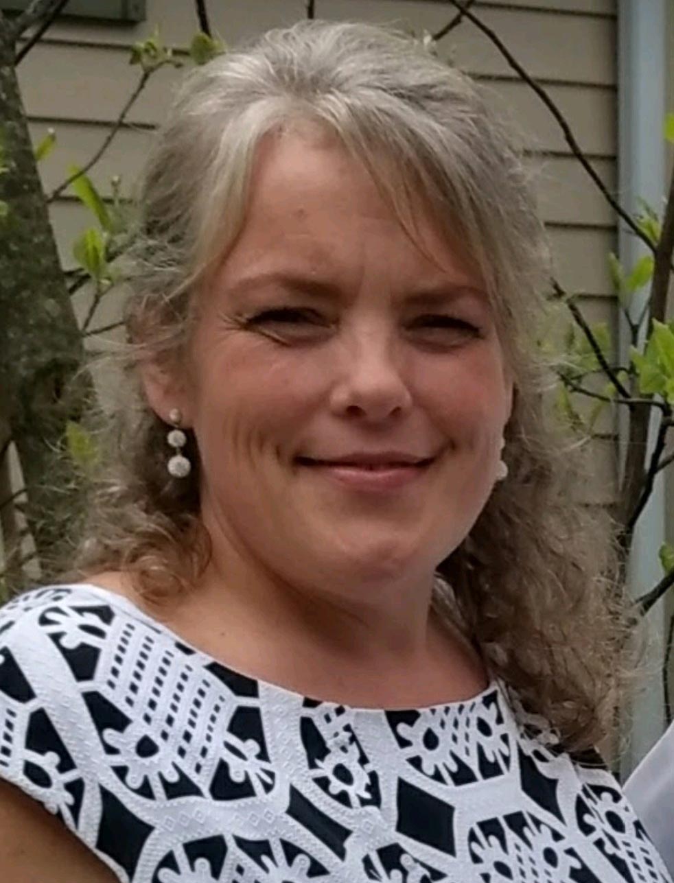 Kelli Cosner, Holiday Creative Director